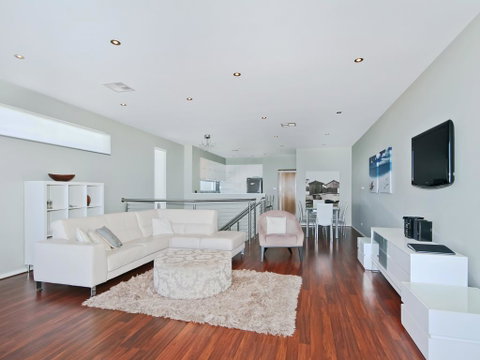 Ocean 180A - Tourism Caloundra 2