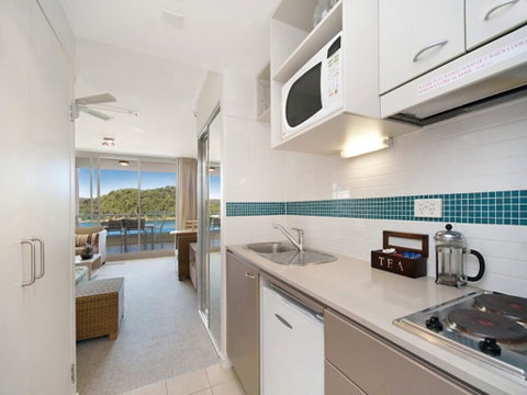 Ocean Panorama - 1 Bedroom Oceanview Apt - Tourism Caloundra 1
