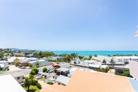 OCEAN VIEWS 10 - Tourism Caloundra 2