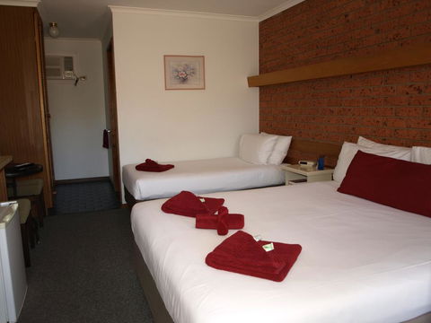 Old Coach Motor Inn Echuca - Tourism Caloundra 3