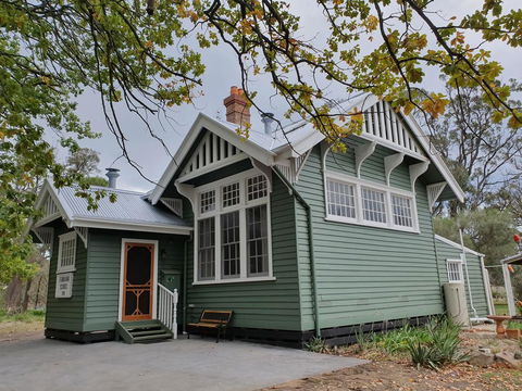 Old School B & B - Tourism Caloundra 1