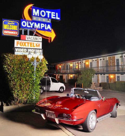 Olympia Motel - Tourism Caloundra 3