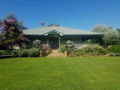 Orange Grove Gardens - Tourism Caloundra 1