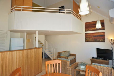 Osprey Holiday Village Unit 101/2 Bedroom - Tourism Caloundra 1