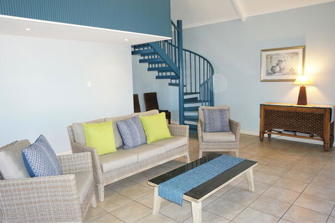 Osprey Holiday Village Unit 114 - Gorgeous 3 Bedroom Holiday Villa With A Pool In The Complex - Tourism Caloundra 3
