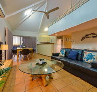 Osprey Holiday Village Unit 117 - Exquisite 3 Bedroom Holiday Villa with a Pool in the Complex - Tourism Caloundra