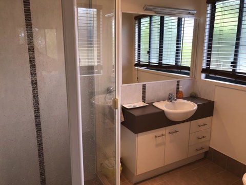 Our Beach House - Tourism Caloundra 3