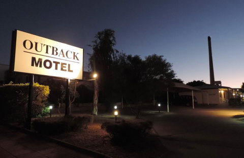 Outback Motel - Tourism Caloundra 1