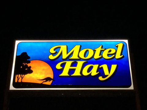 Outback Quarters- Motel Hay - Tourism Caloundra 1