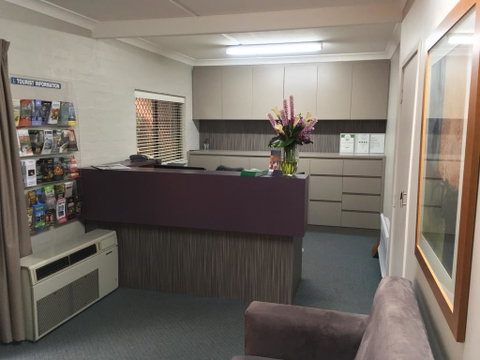 Oxley Court Serviced Apartments - Tourism Caloundra 1