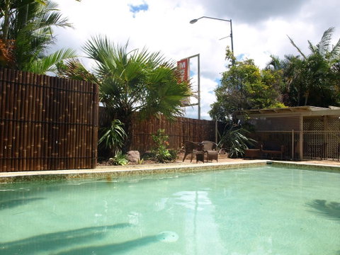 Pacific Paradise Airport Motel - Tourism Caloundra 3