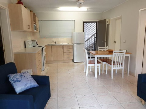 Palms Trinity Beach - Tourism Caloundra 1