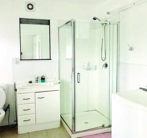 Paradise Eco Unit - Tourism Caloundra 2