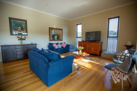 Paula's Place 8 Ti Tree Close Robe - Tourism Caloundra 3