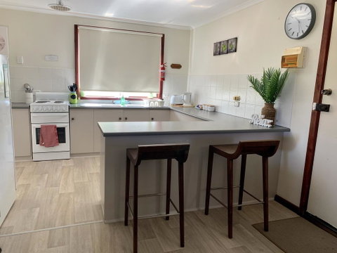 Pine View Holiday Rental - Tourism Caloundra 1