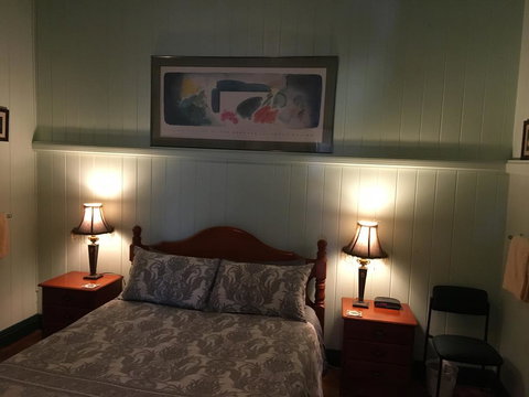 Pitstop Lodge Guesthouse B&B - Tourism Caloundra 2