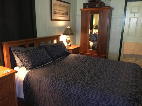 Pitstop Lodge Guesthouse B&B - Tourism Caloundra 1