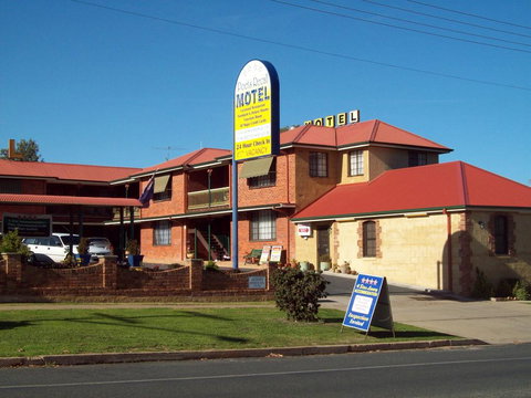 Poet's Recall Motel - Tourism Caloundra 0