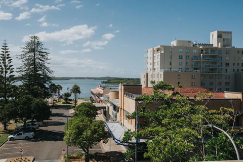 Port Macquarie Hotel - Tourism Caloundra 0