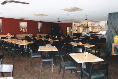 PRECINCT HOTEL GLADSTONE - Tourism Caloundra 3