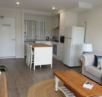 Quiet apartment walking distance to restaurants - Tourism Caloundra