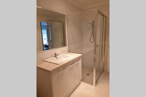 Quiet Apartment Walking Distance To Restaurants - Tourism Caloundra 2