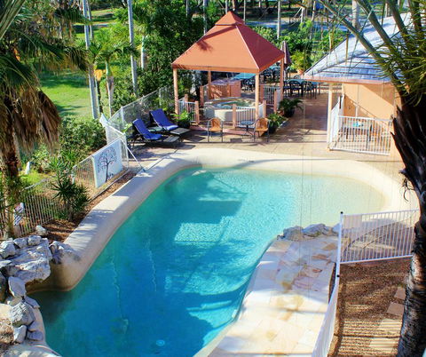 Rainbow Sands Resort - Tourism Caloundra 2