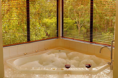 Rainbow Trail Chalets - Tourism Caloundra 3