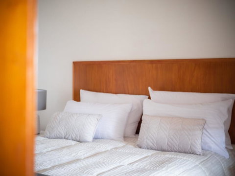 Ramada Golden Beach Unit 506 - Tourism Caloundra 2