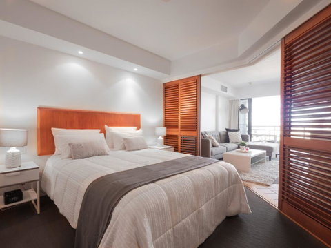 Ramada Golden Beach Unit 506 - Tourism Caloundra 0