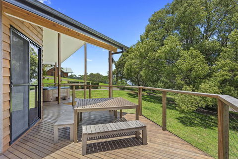 Ravensbourne Escape- Rose Alyce - Tourism Caloundra 2