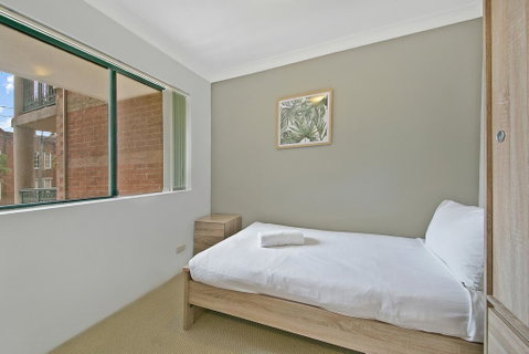REDFERN 3 BEDROOM APARTMENT FREE PARKING WALK TO CENTRAL STATION NRE187 - Tourism Caloundra 2