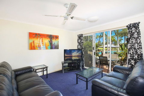 Resort Style - The Oasis Resort Villa 7, 2 Landsborough Pde - Tourism Caloundra 3