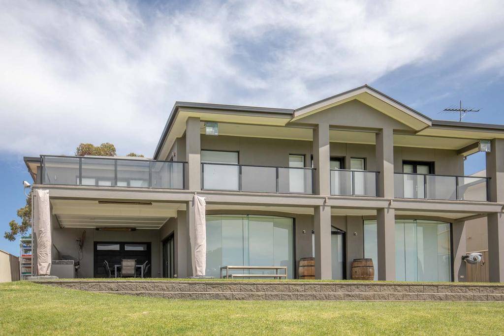 White Sands SA Tourism Caloundra