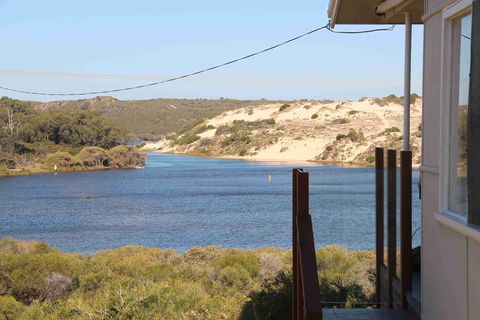 River Panorama Beach House - Tourism Caloundra 3