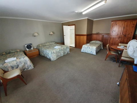 Robe Haven Motel - Tourism Caloundra 1