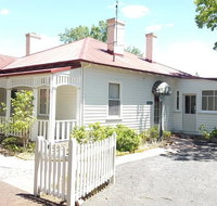 Ross BB Accommodation - Tourism Caloundra