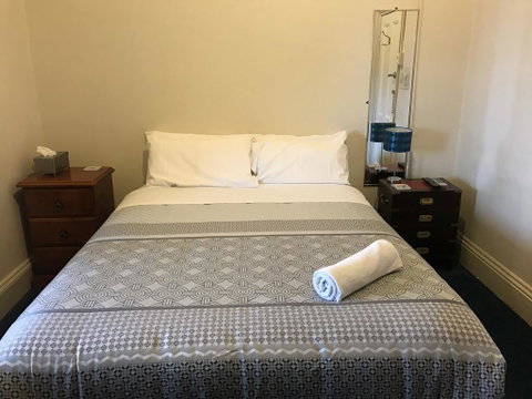 Royal Mail Hotel Kingston - Tourism Caloundra 2