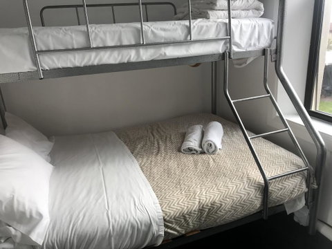 Royal Mail Hotel Kingston - Tourism Caloundra 1
