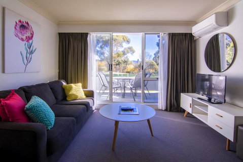 Rydges Horizons Snowy Mountains - Tourism Caloundra 0