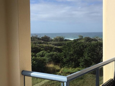 Salerno On The Beach - Tourism Caloundra 2
