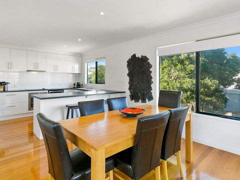 Saltwater Place - Tourism Caloundra 2