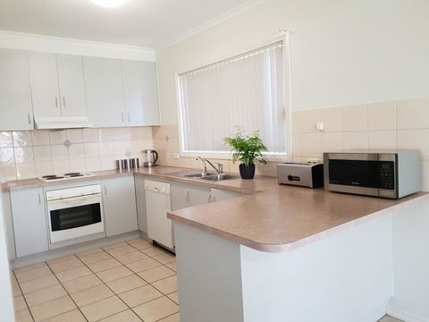 SAN Mateo - Tourism Caloundra 3