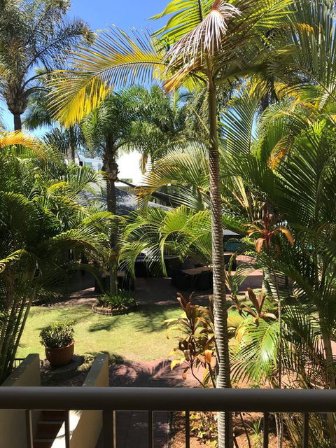 Sanctuary Beach Resort - Tourism Caloundra 1