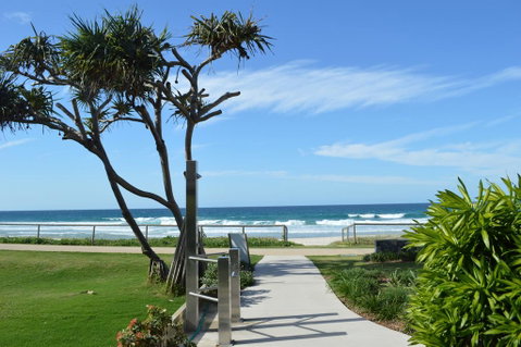 Sanctuary Beach Resort - Tourism Caloundra 0