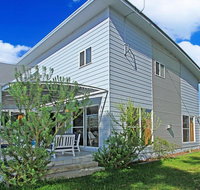 Sandlewood Breeze - spacious entertainer - Tourism Caloundra