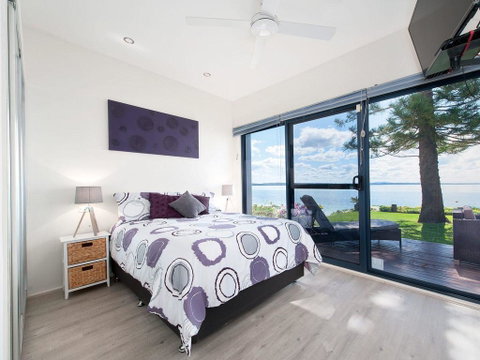 Sandy Bottoms @ Corlette - Tourism Caloundra 2