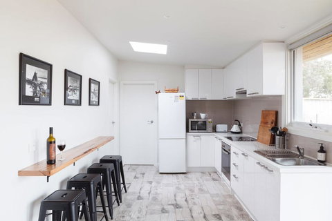 Sandy Point Hideaway - Tourism Caloundra 2