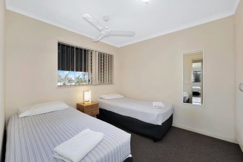 Santalina Beach Gem - Tourism Caloundra 1