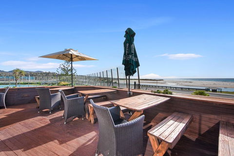 Scamander Beach Resort - Tourism Caloundra 1